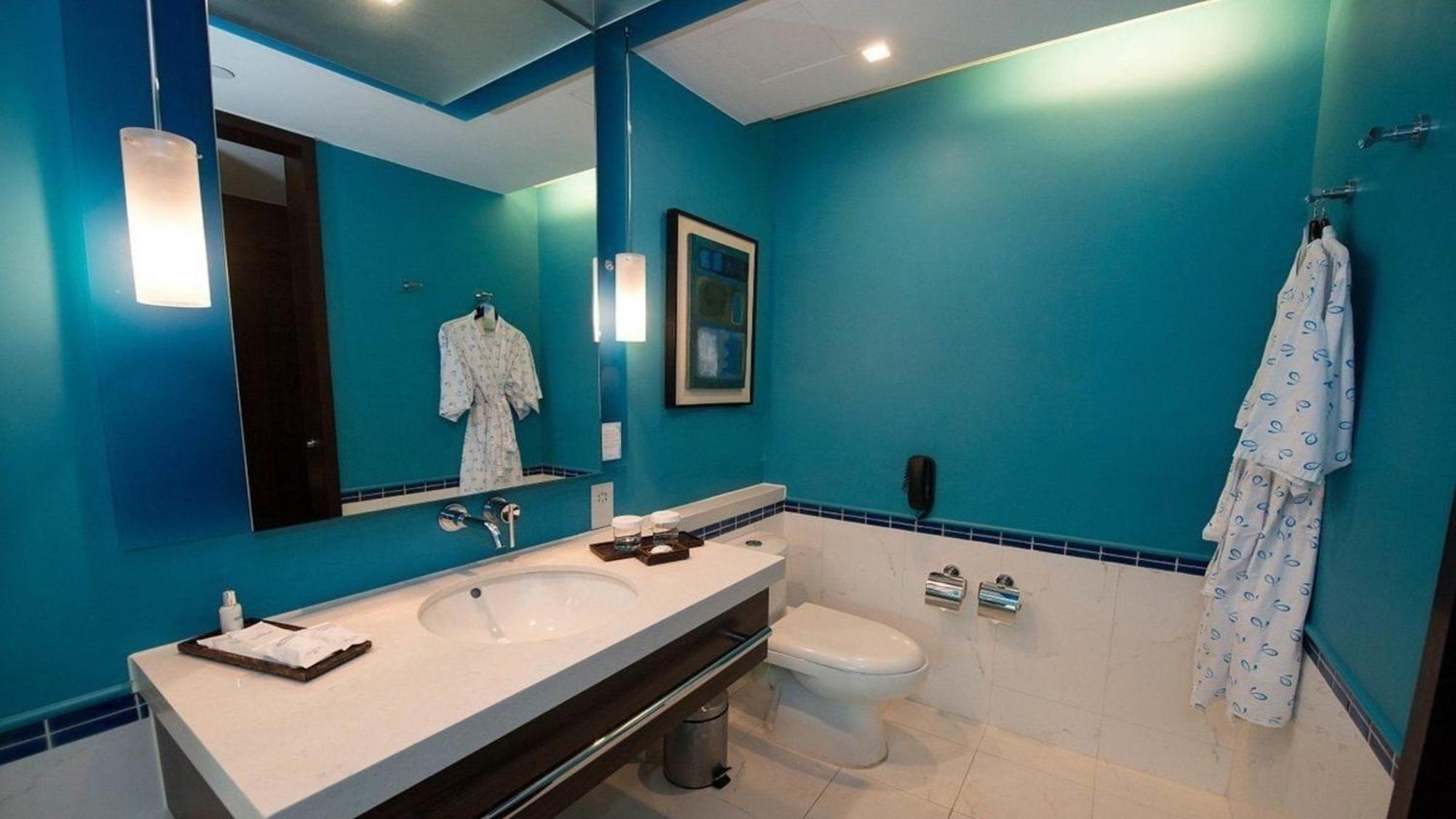 Discovery Bay Resort 4*